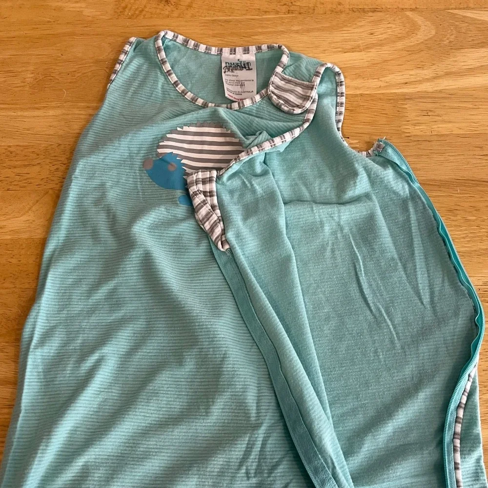 Nuzzlin Baby Sleep Bag Teal Striped Hedgehog Sleeveless Wearable Blanket